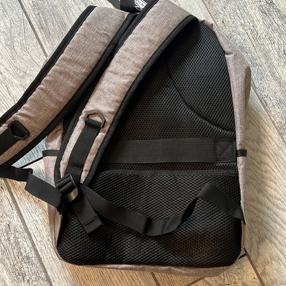 Grey Backpack - Picture 4 of 4
